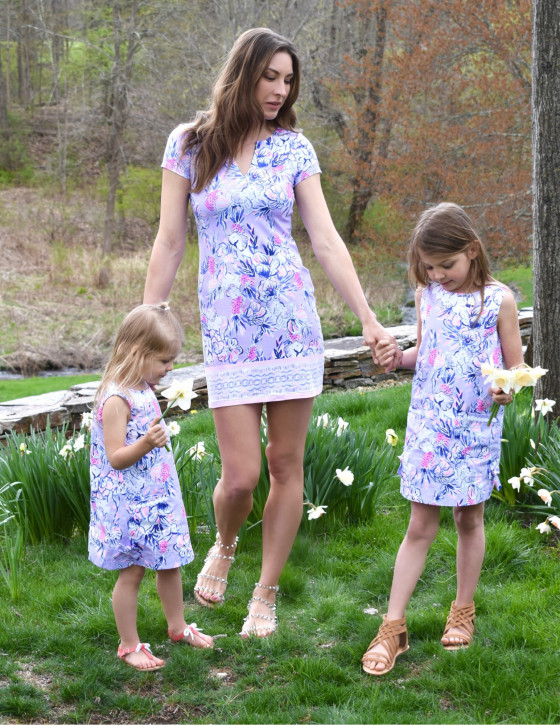 Best Mommy and Me Outfits for Twinning Fashion Jaimie Tucker