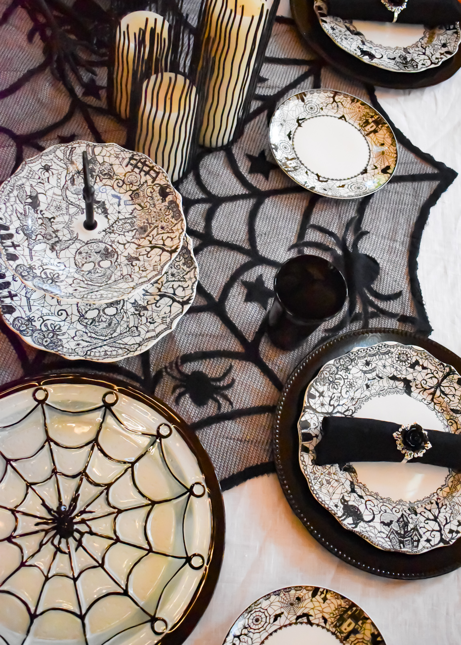 Halloween Decor | Massachusetts life and style | Jaimie Tucker